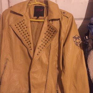 Woman’s flight jacket